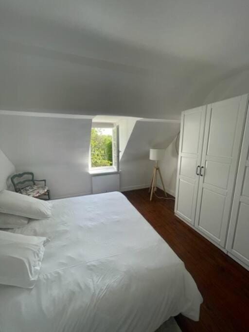 Bed, Bedroom, wardrobe