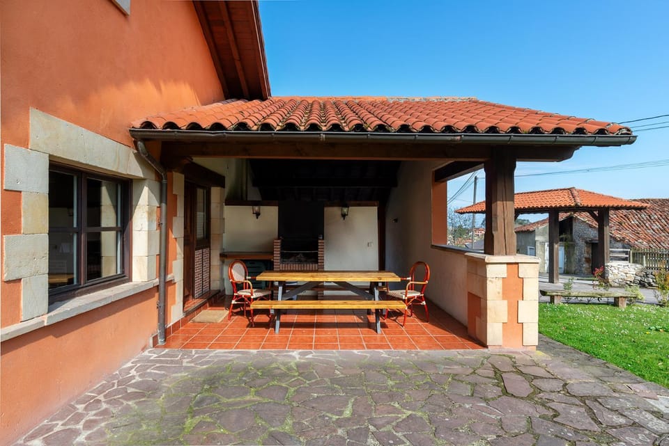 BBQ facilities, Balcony/Terrace, Dining area