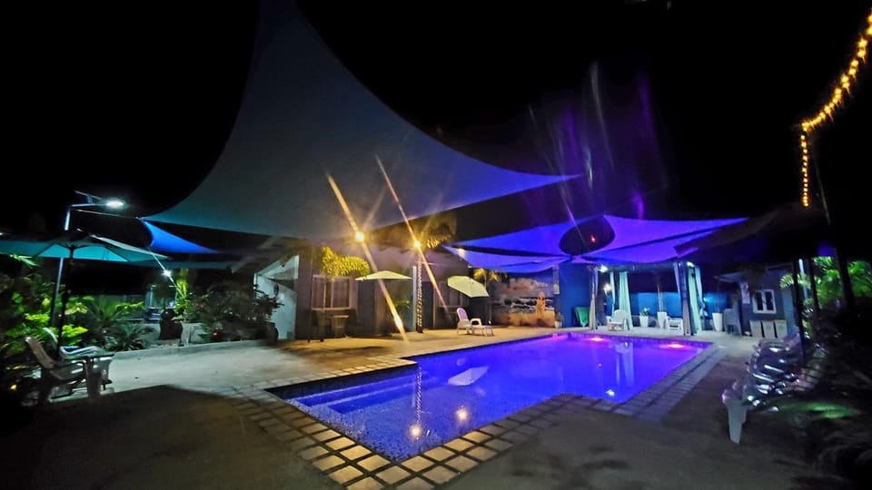 Hidden Palms Inn Deluxe Room Vacation rental in San Juan