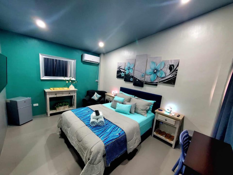 Hidden Palms Inn Deluxe Room Vacation rental in San Juan