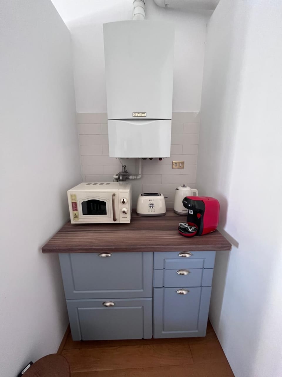 Coffee/tea facilities, Kitchen or kitchenette