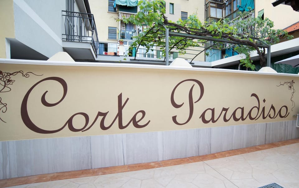Property logo or sign, Inner courtyard view