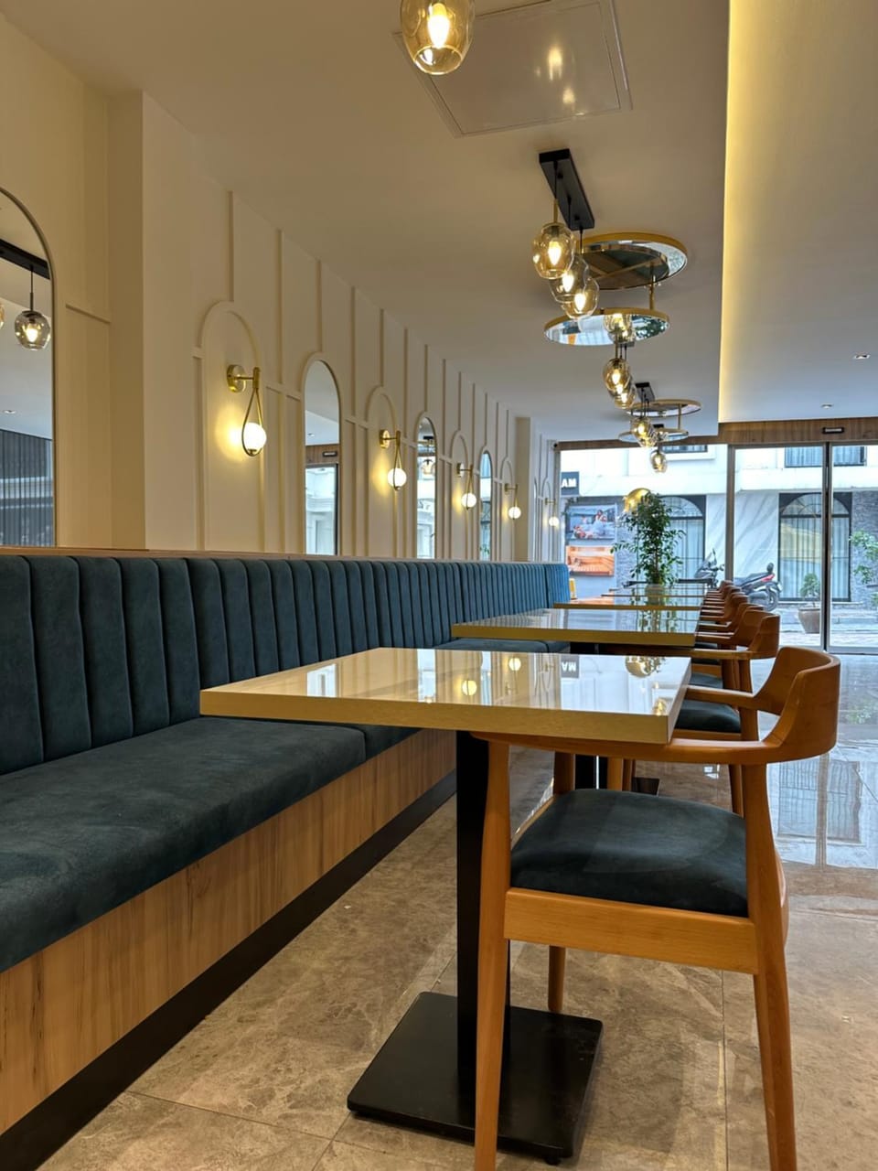 Lobby or reception, Seating area, Dining area, Breakfast