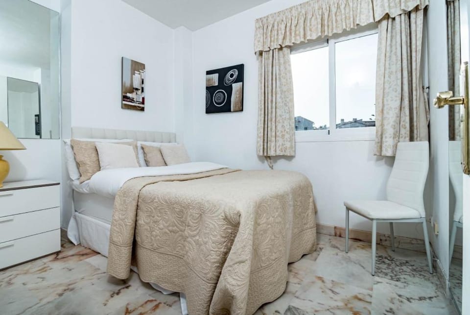 Other, Photo of the whole room