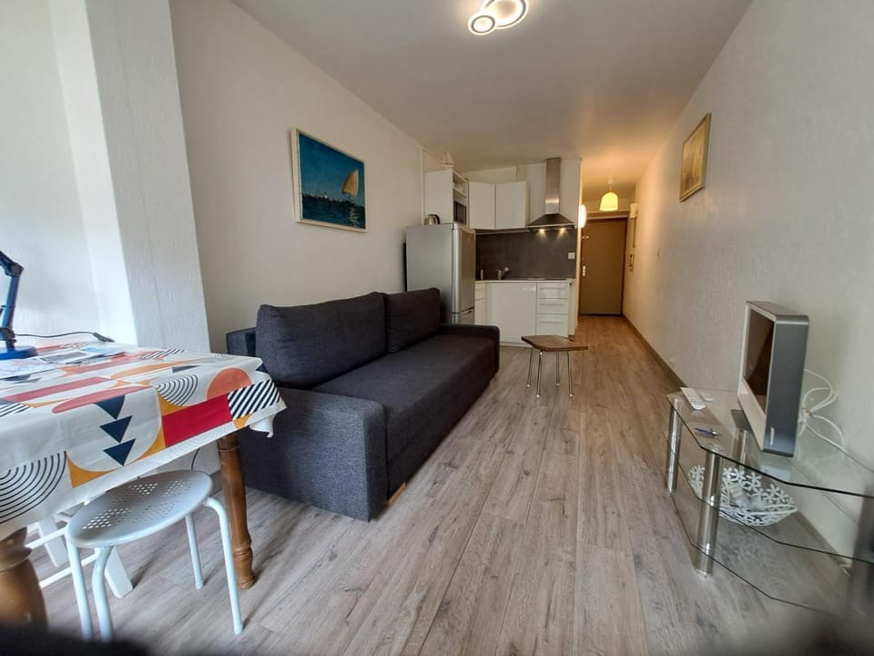 Studio centre-ville, Terrasse, Parking Apartment in Montpellier