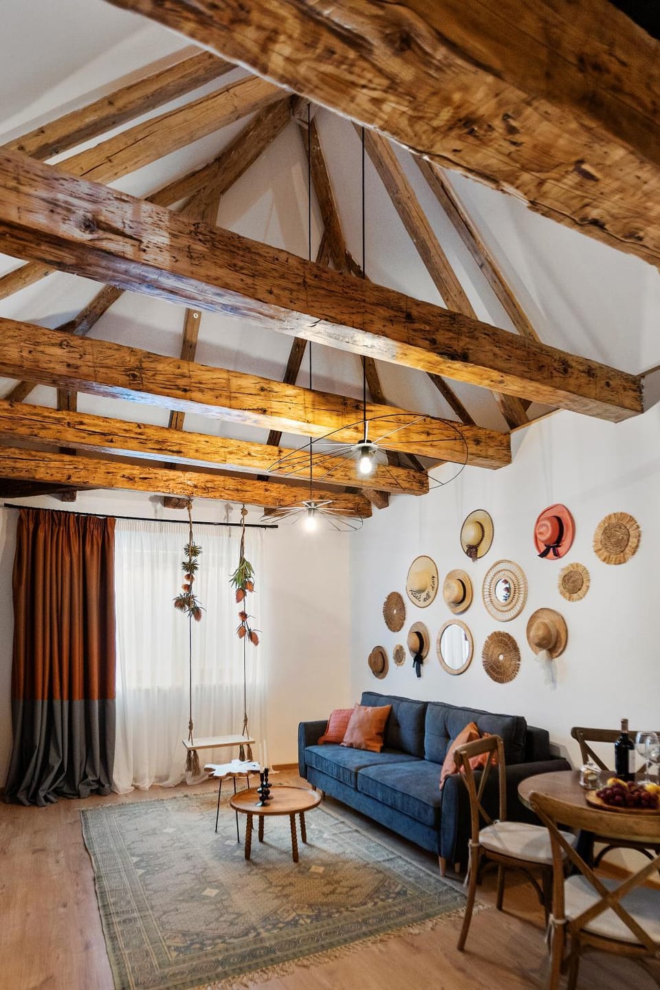 Living room, Seating area, Dining area