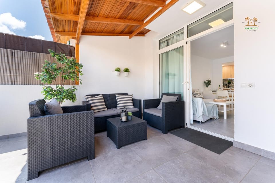 Off site, Balcony/Terrace, Balcony/Terrace