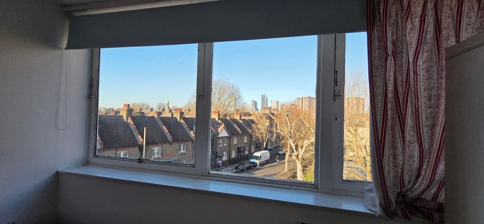 PRIVATE ROOMS - SHARED BATHROOM - Elephant & Castle Vacation rental in London Borough of Southwark