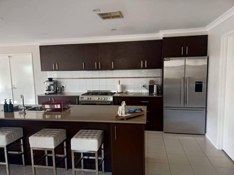 Kitchen or kitchenette, dishwasher, minibar, pet friendly, stove, toaster