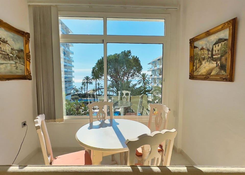 View (from property/room), Living room, Dining area