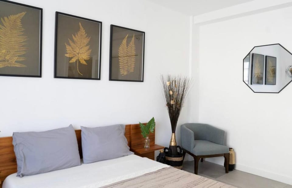 Newely remodeled apartment only 1 min to the beach! Apartment in Miami Beach