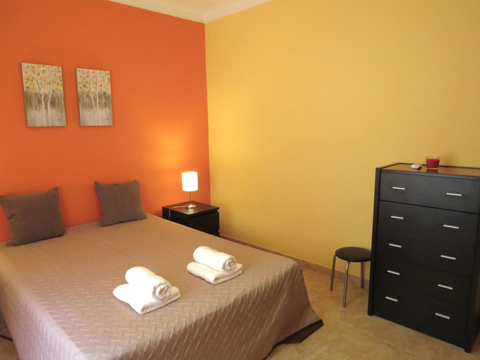 Bed, Photo of the whole room, Bedroom, towels, wardrobe