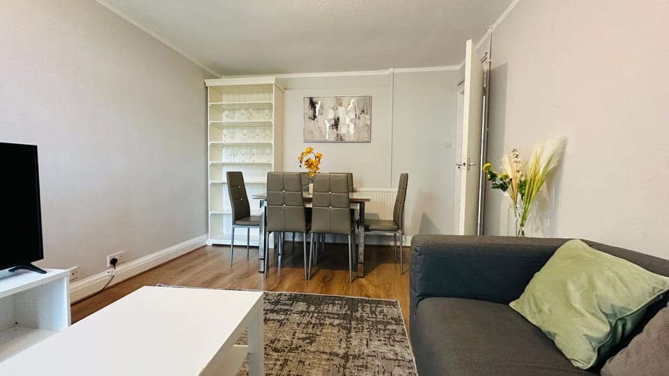 Lovely 4bed property, London 8min to Oxford Street Apartment in London