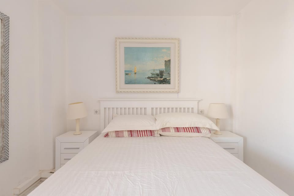 Living room, Bedroom