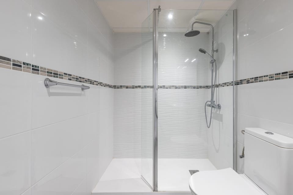 Bathroom, Living room