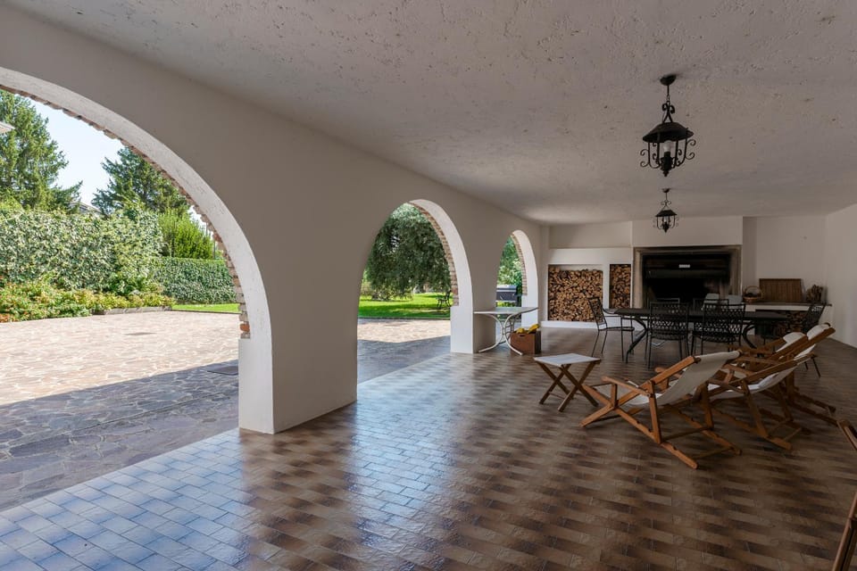 CORTE RIBELLI Apartment in Province of Brescia