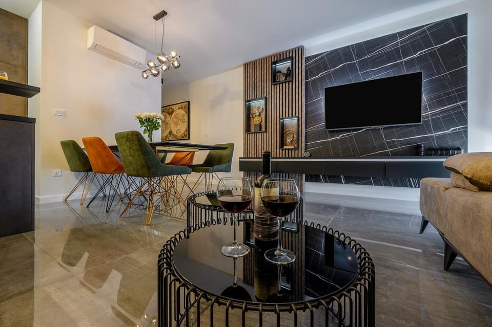Balcony/Terrace, Dining area, Sea view, air conditioner
