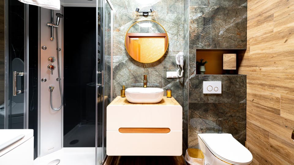 Shower, Bathroom
