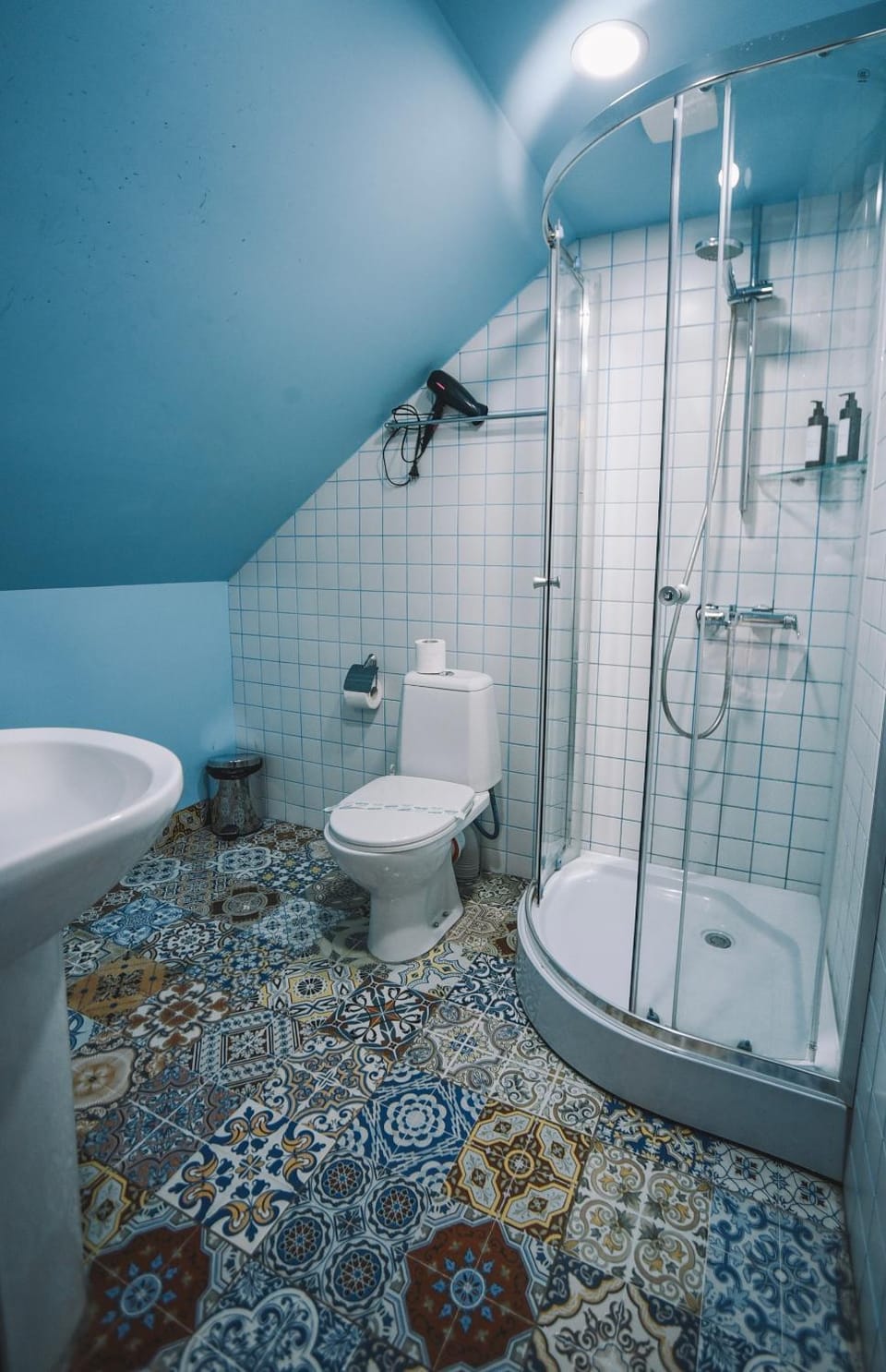 Bright Rooftop Room on Rustaveli with Skylight Central Stay Apartment in Tbilisi, Georgia
