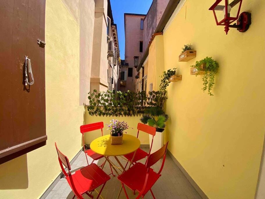 Patio, View (from property/room), Balcony/Terrace