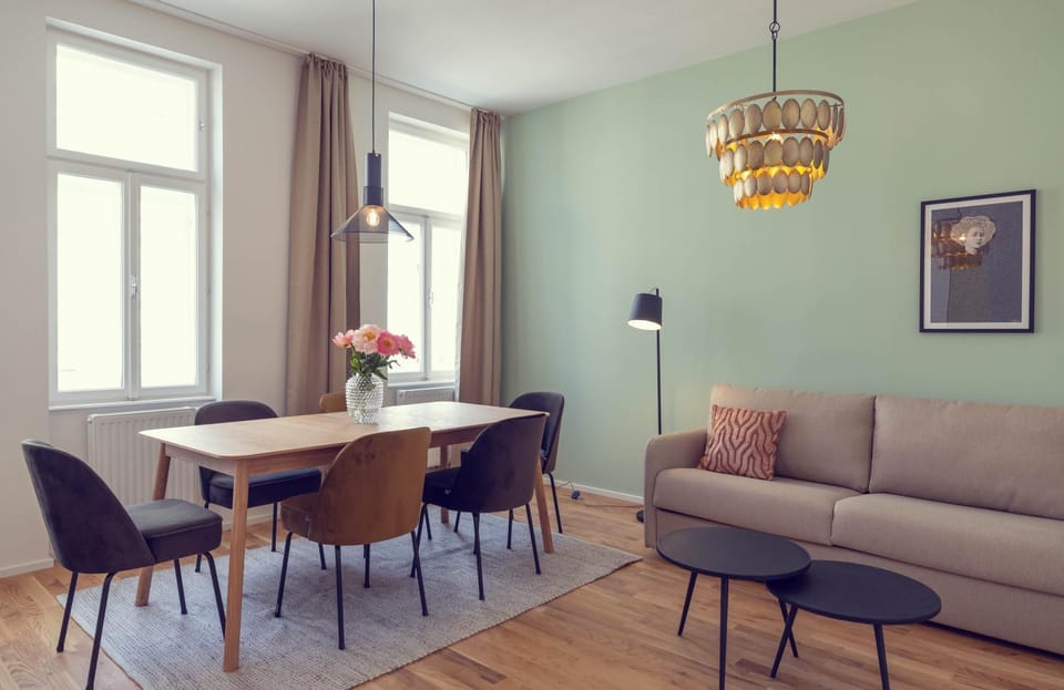 Living room, Seating area, Dining area