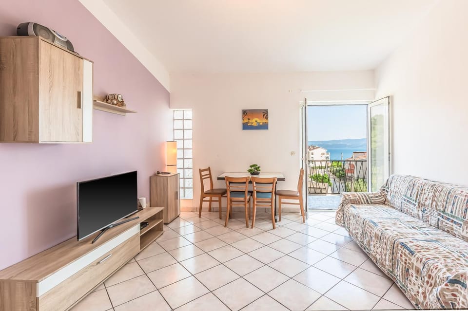 Living room, Seating area, Dining area, Sea view