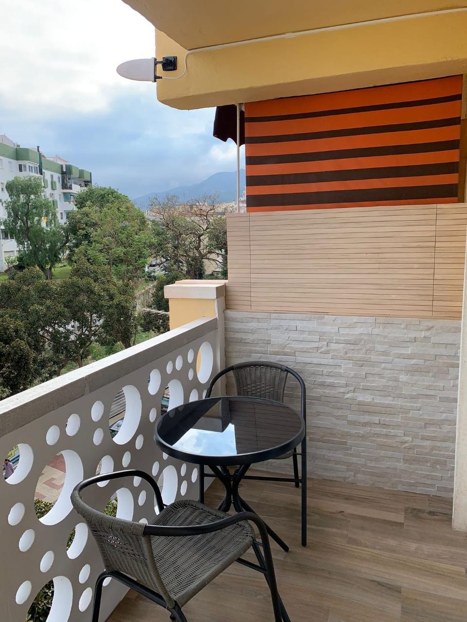 Balcony/Terrace, Mountain view