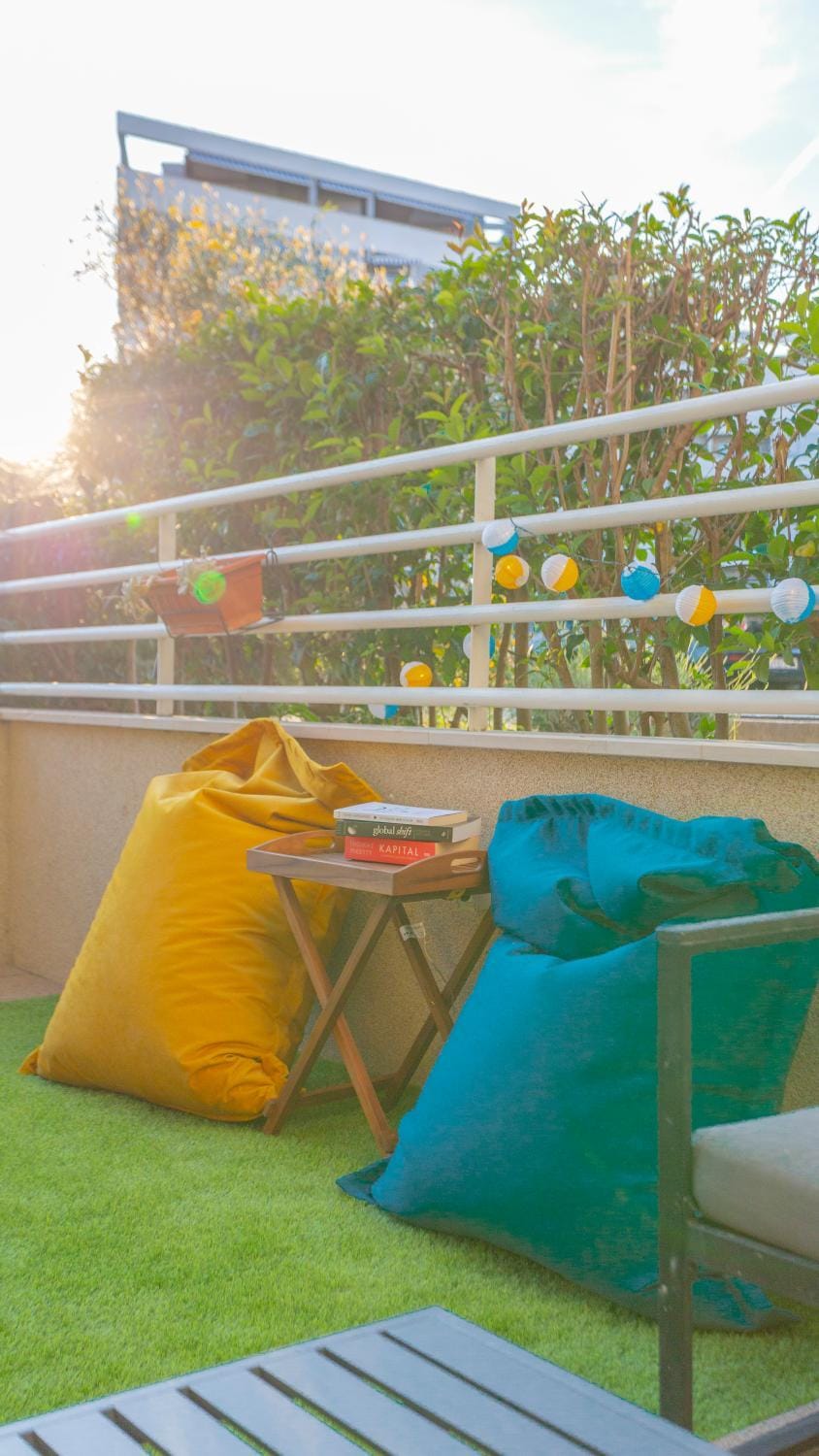 Garden, Seating area, Garden view