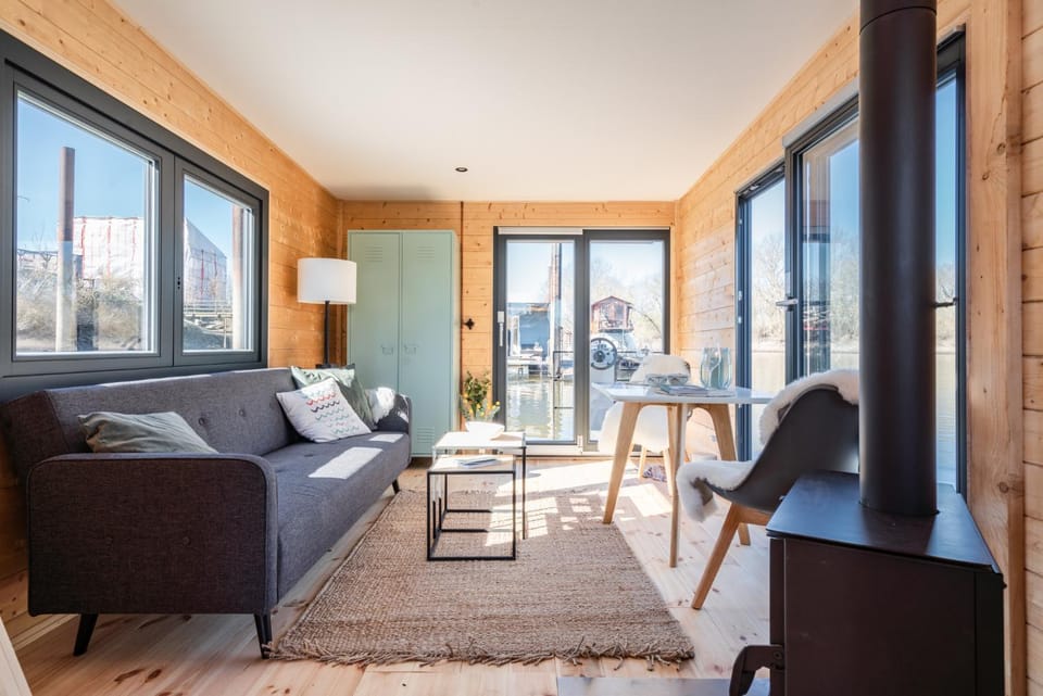 Living room, Seating area, flat iron