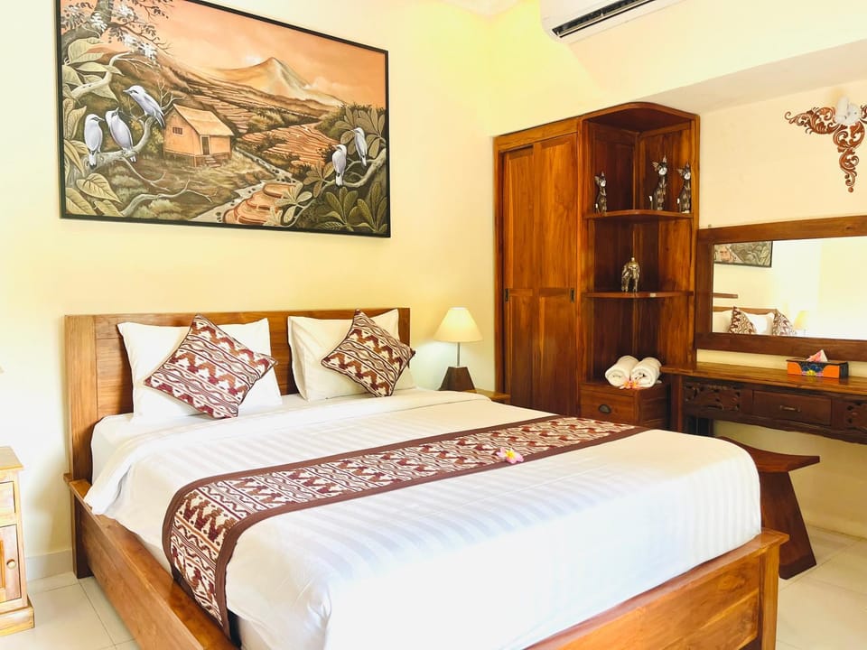 Bed, Photo of the whole room, Bedroom, wardrobe