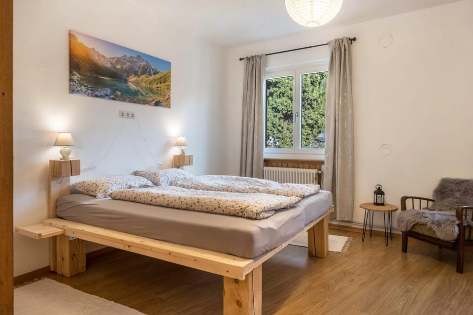 Living room, Bedroom