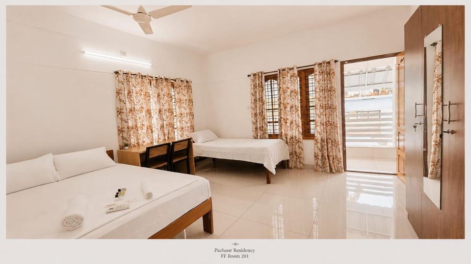 PAZHOOR RESIDENCY HOME STAY 4BHK Deluxe Apartment FF & SF House in Thiruvananthapuram