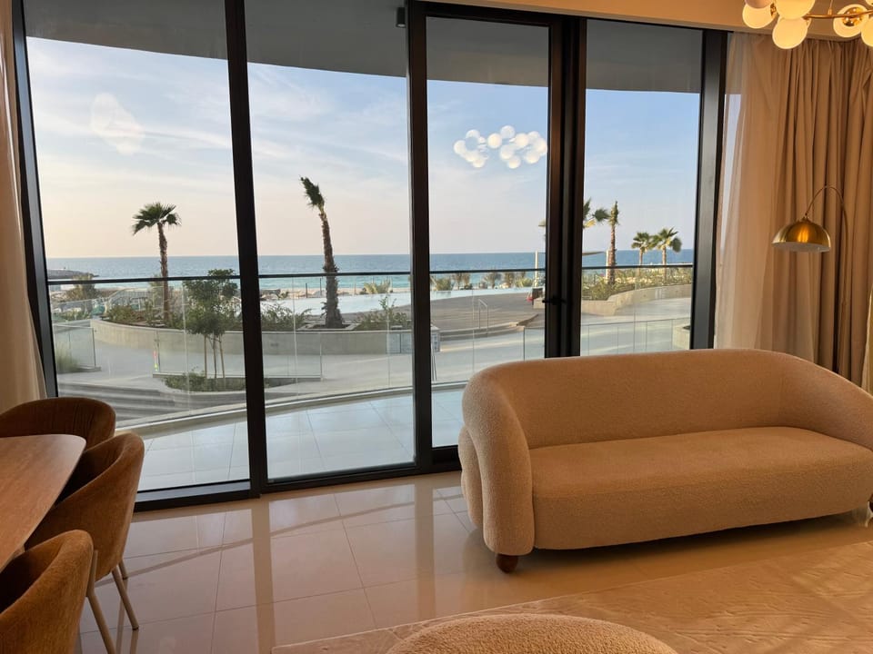 View (from property/room), Balcony/Terrace, Seating area, Sea view
