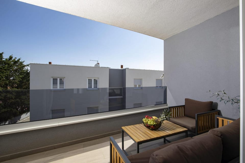 Day, Balcony/Terrace