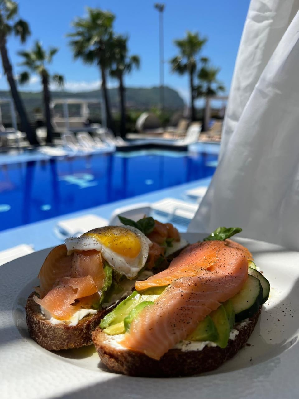 Food and drinks, Swimming pool