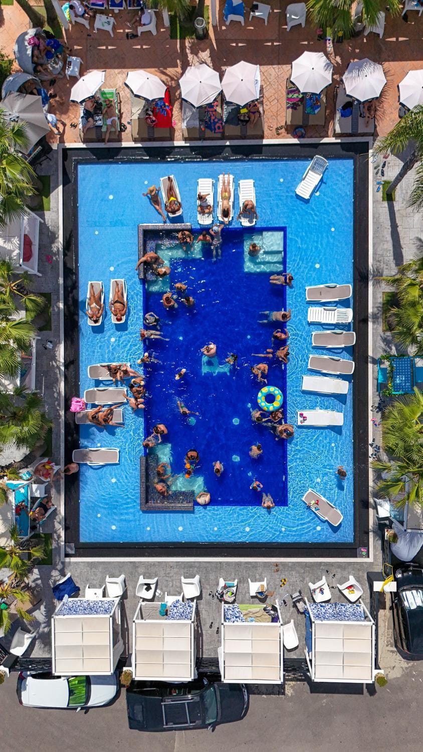 Day, Bird's eye view, Pool view, Swimming pool, sunbed
