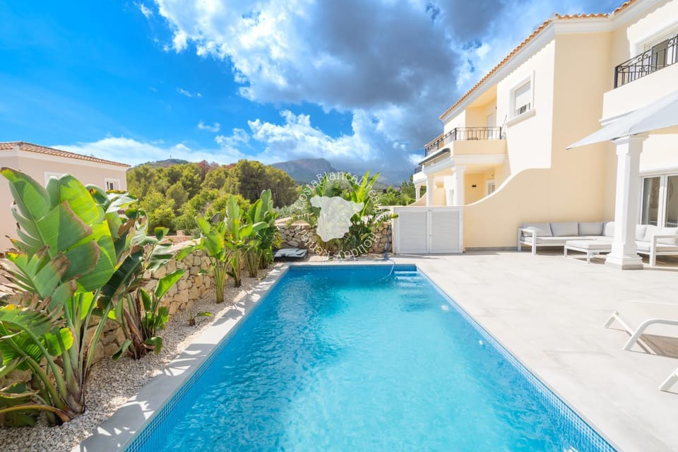 CostaBlancaDreams Bernia Views in Calpe House in Marina Alta