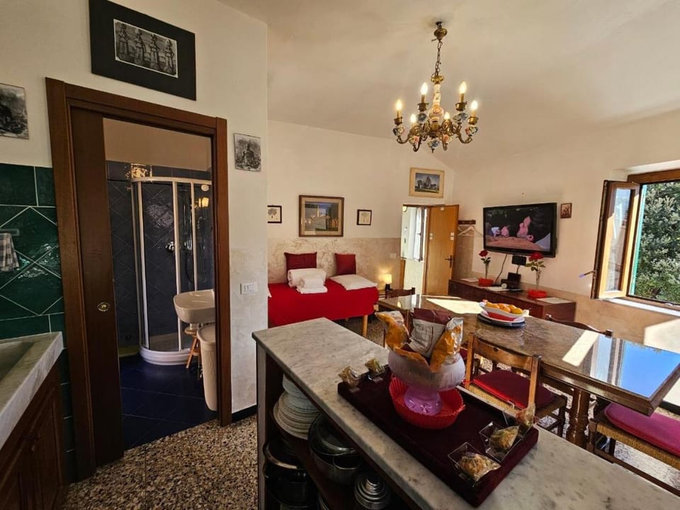 TV and multimedia, Living room, Dining area