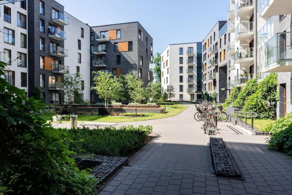 Property building, Neighbourhood, Natural landscape, Location