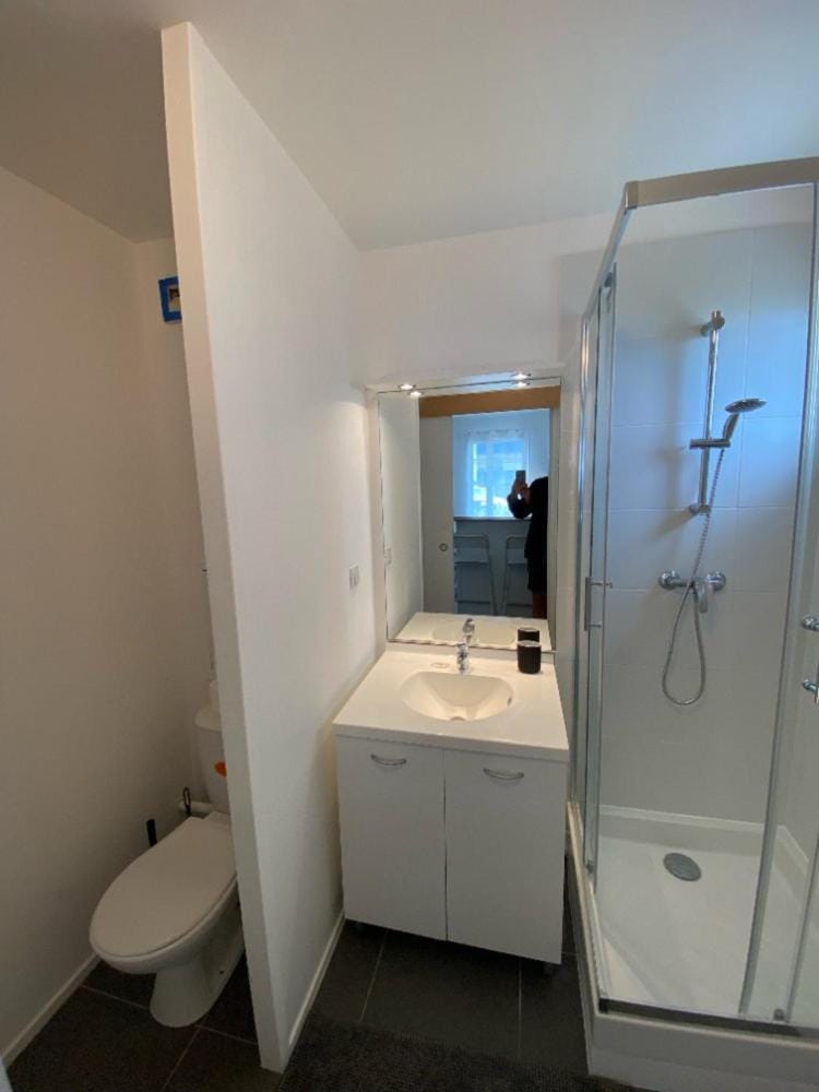 Shower, Toilet, Bathroom