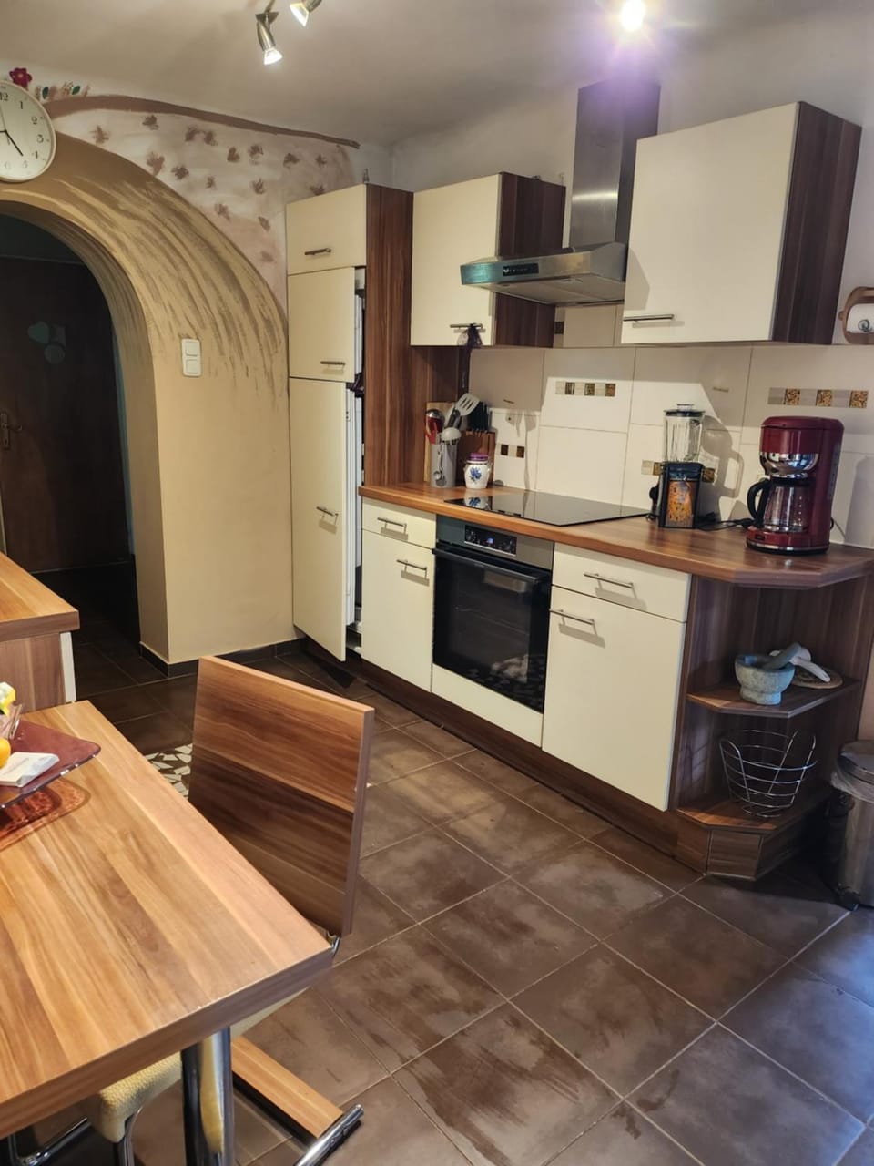Kitchen or kitchenette