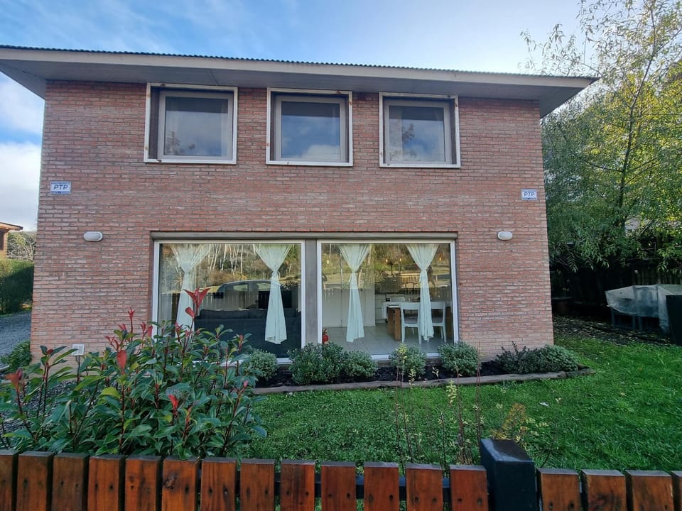Property building, Facade/entrance, Off site