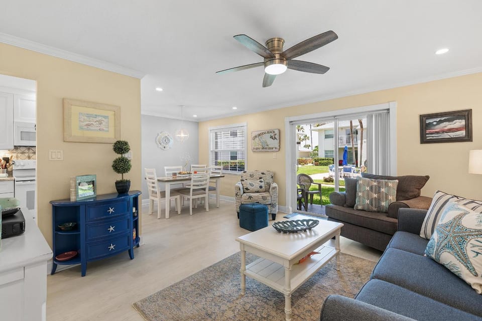 Colony Beach Club 116 House in Edgewater