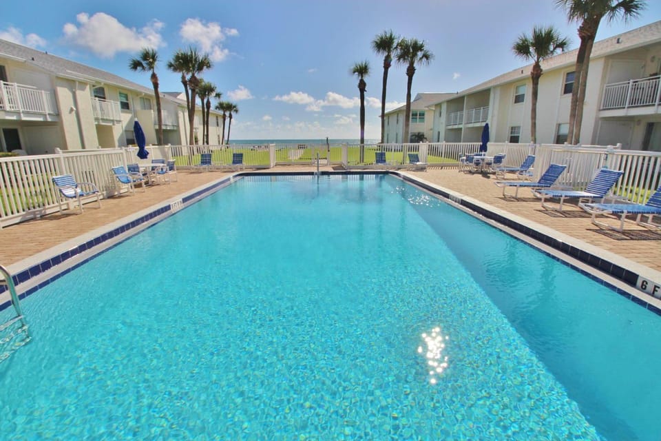 Colony Beach Club 109 House in Edgewater