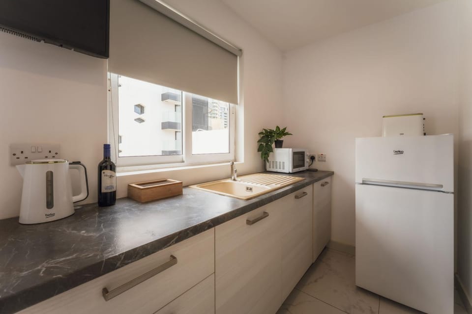 Cozy Penthouse in the Heart of Paceville with seaview - Olo Living by SF Homes Apartment in Saint Julians