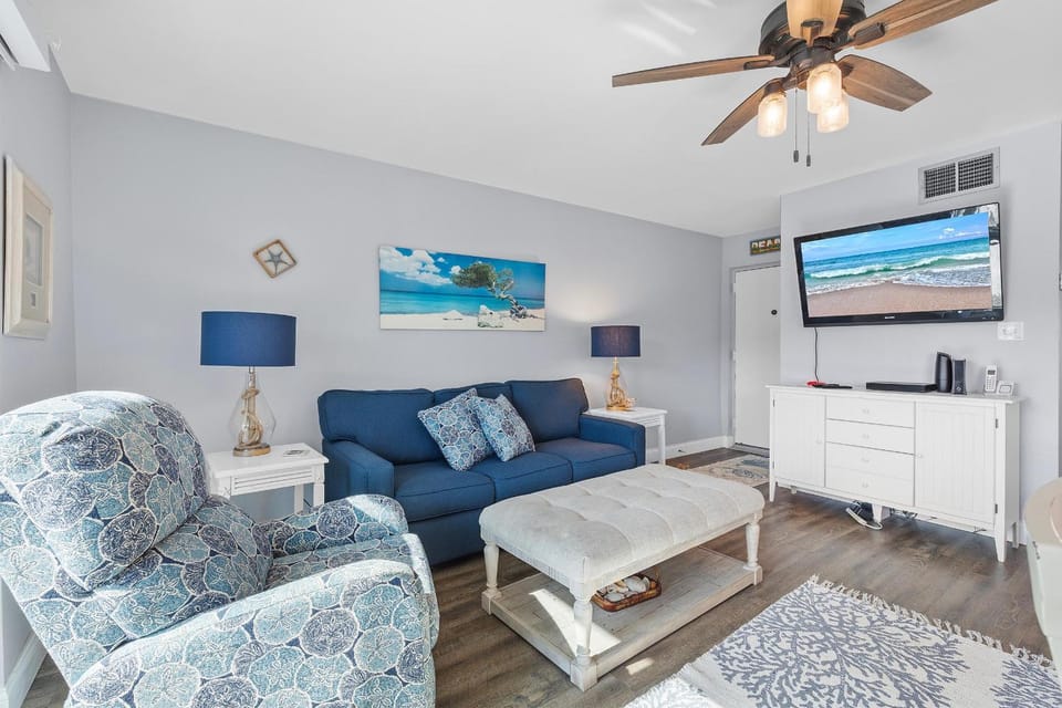 Colony Beach Club 237 House in Edgewater