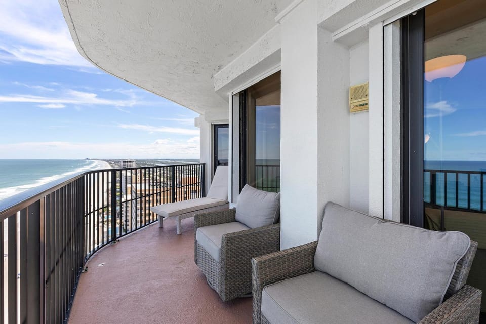 Ashley Penthouse 5 House in Daytona Beach Shores
