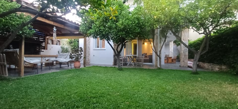 Property building, Patio, Garden, Garden view