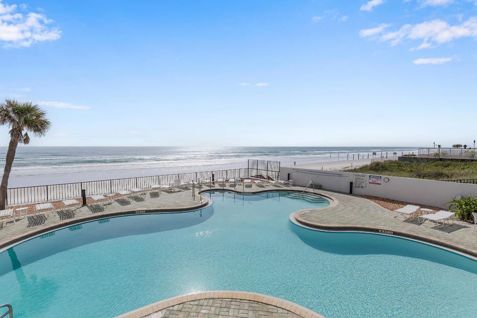 Ashley Penthouse 4 House in Daytona Beach Shores