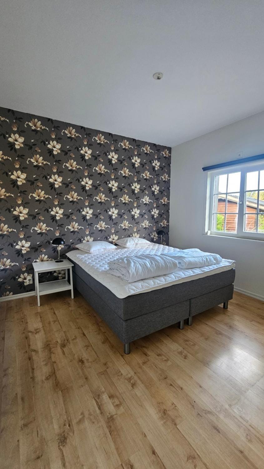 Newly renovated apartment 2026 near beaches Apartment in Capital Region of Denmark